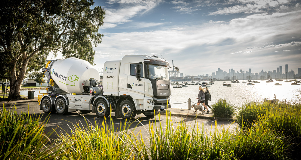 Holcim und Putzmeister Oceania kündigen Versuch mit 100% elektrischem Fahrmischer an
